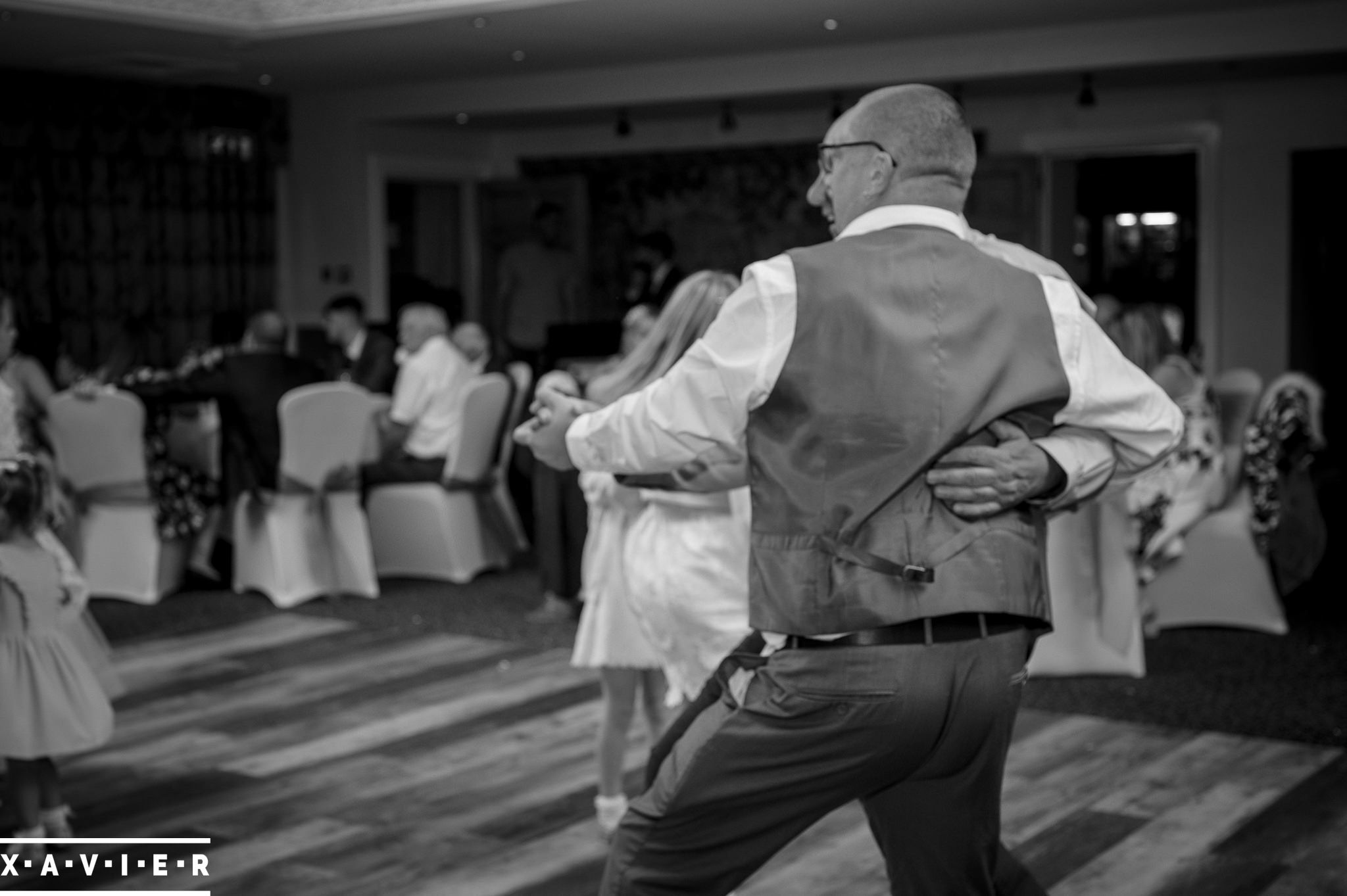 wedding guests dancing