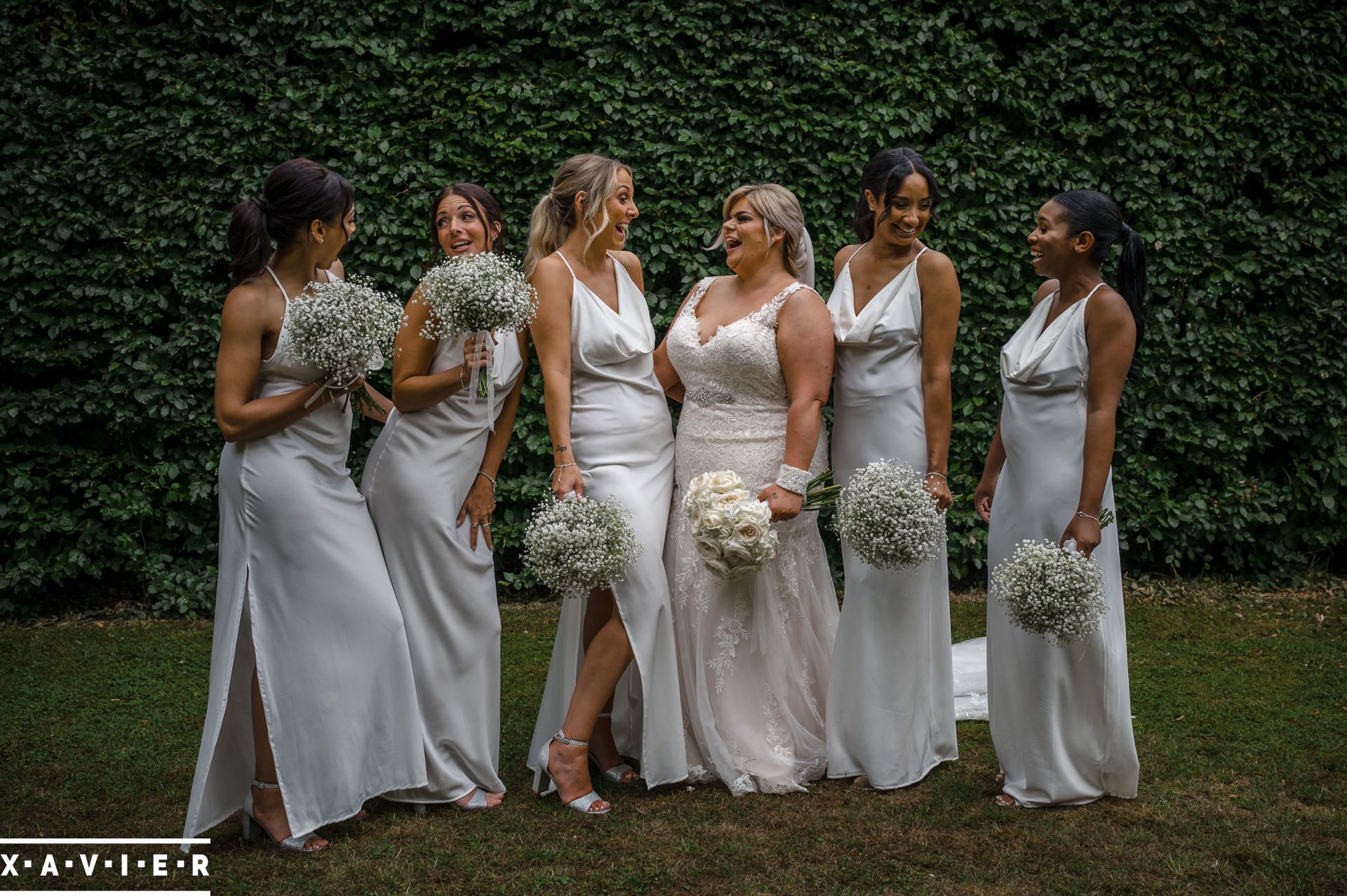 bridemaids have fun posing