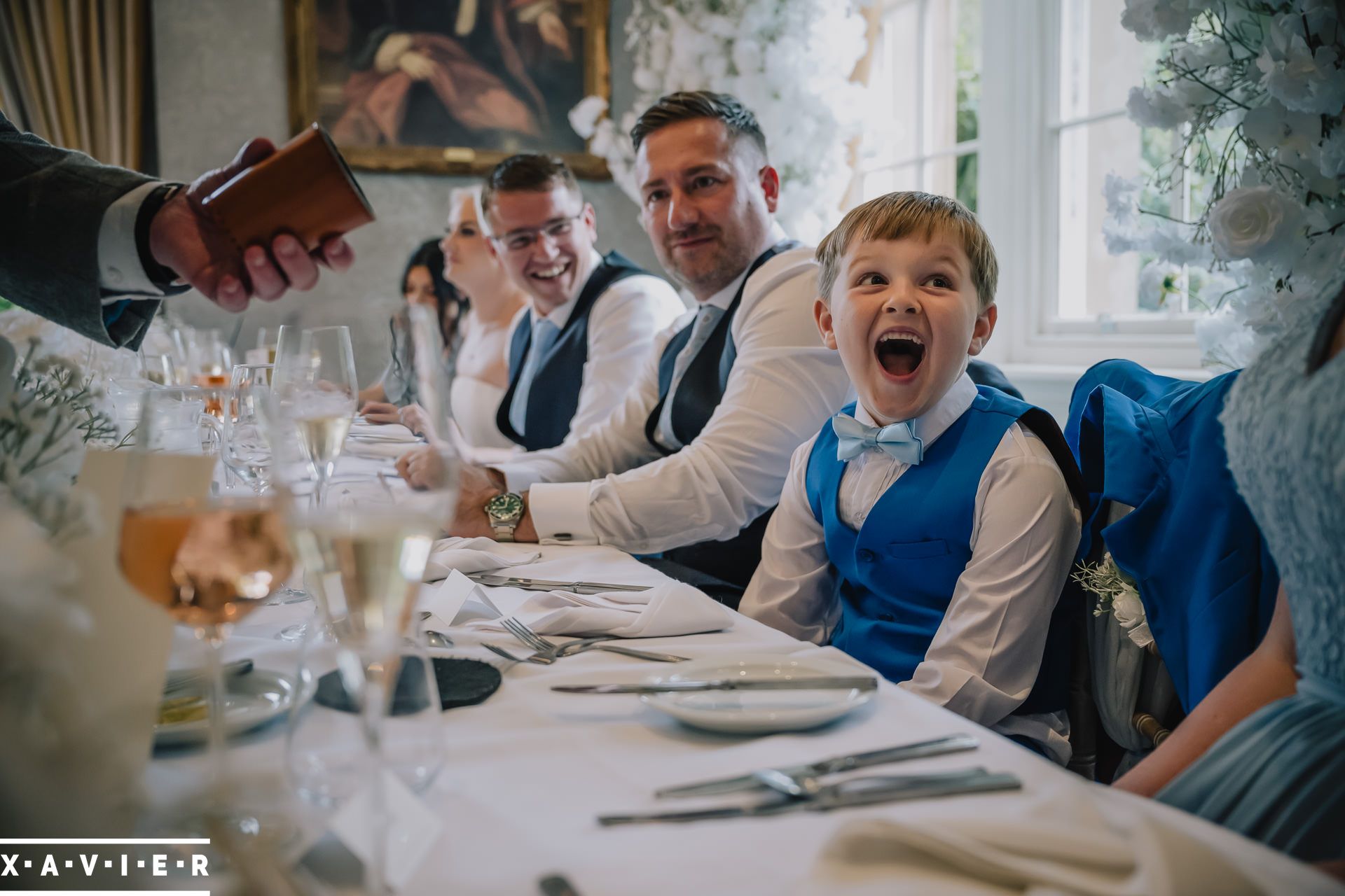 guests reacting to a magic trick